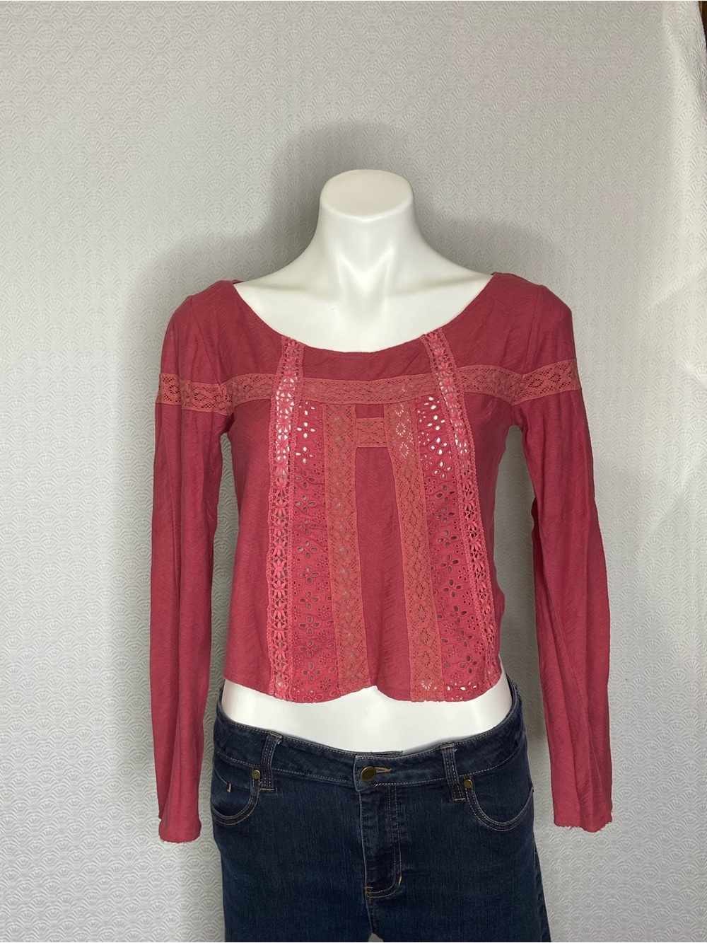 FREE PEOPLE Boho Crop Top Long Sleeves Eyelet Crochet Lace Cotton Womens Small